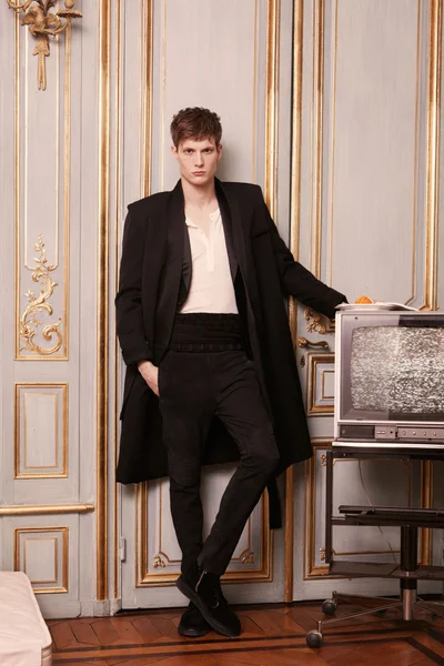 Look 24